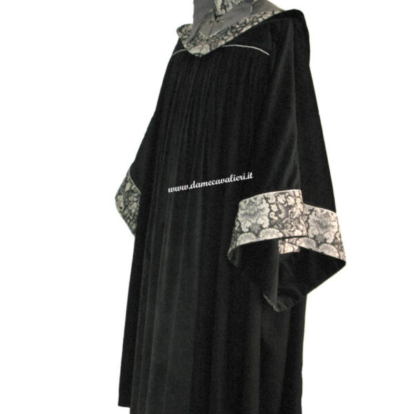 Cod. 10</br>Costume da Notabile epoca 1320-1380
